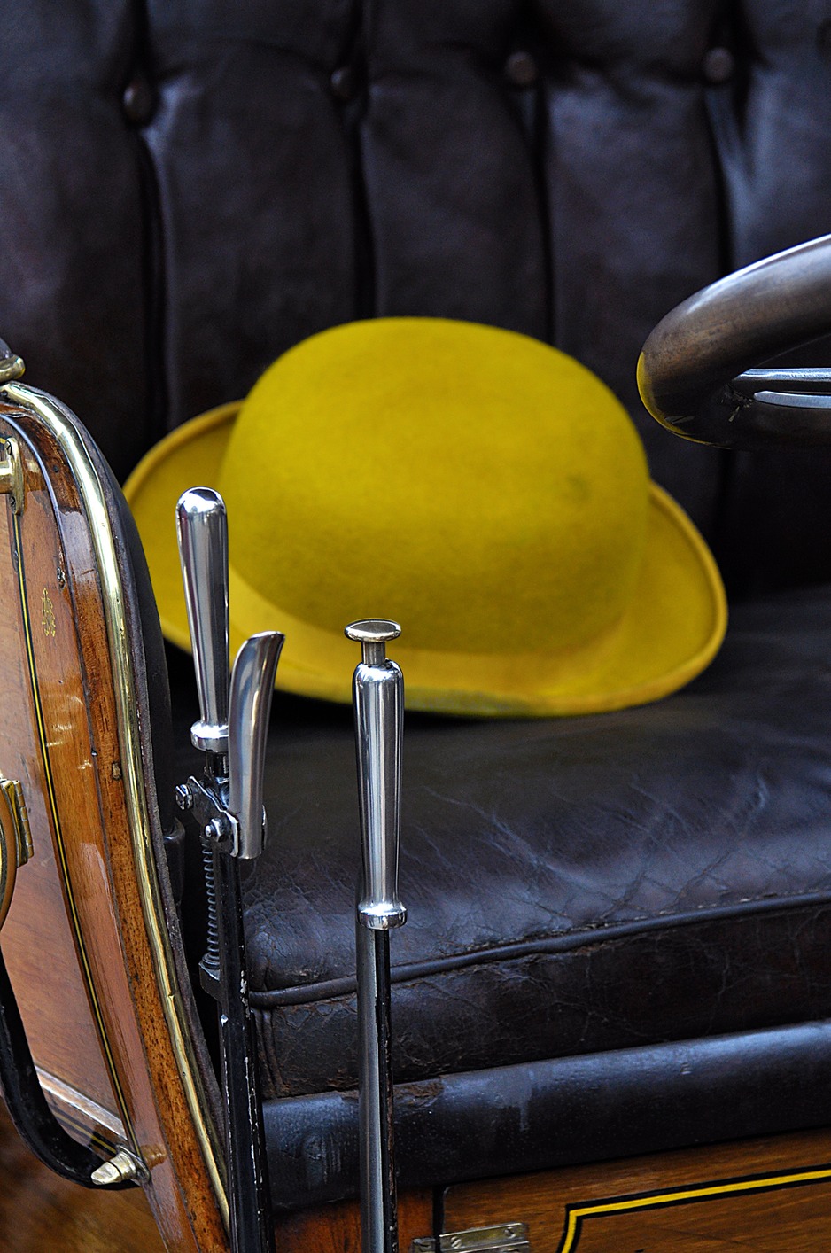 Yellow bowler hat. CHRISTOGRAPHER